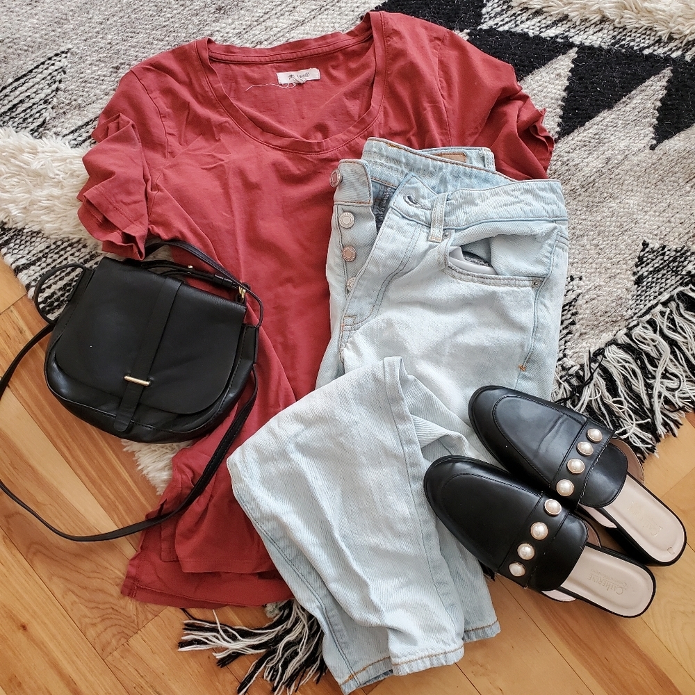 American Eagle boy crop jeans